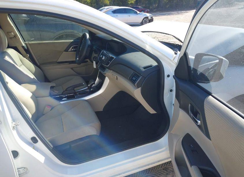 Photo 5 of 2015 Honda Accord LX (VIN 1HGCR2F36FA061857)