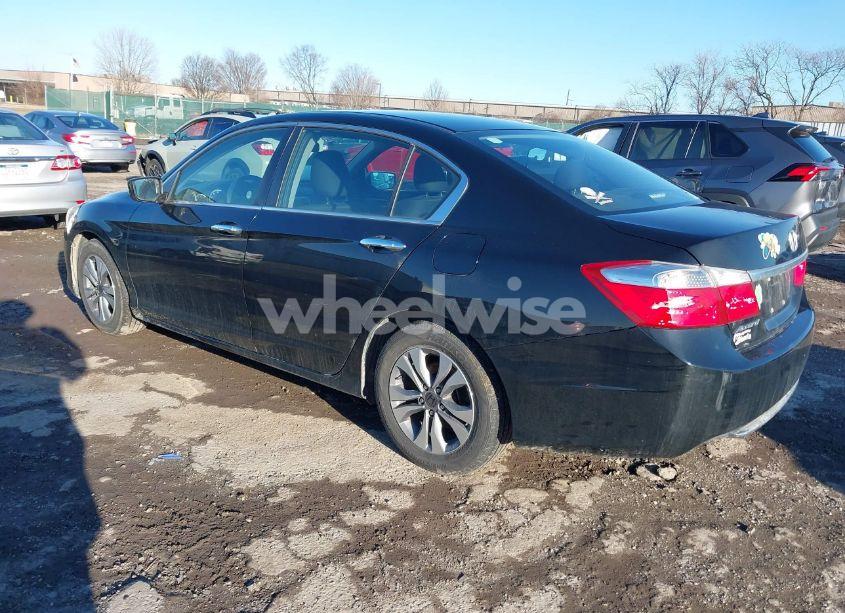 Photo 3 of 2015 Honda Accord LX (VIN 1HGCR2F36FA105310)