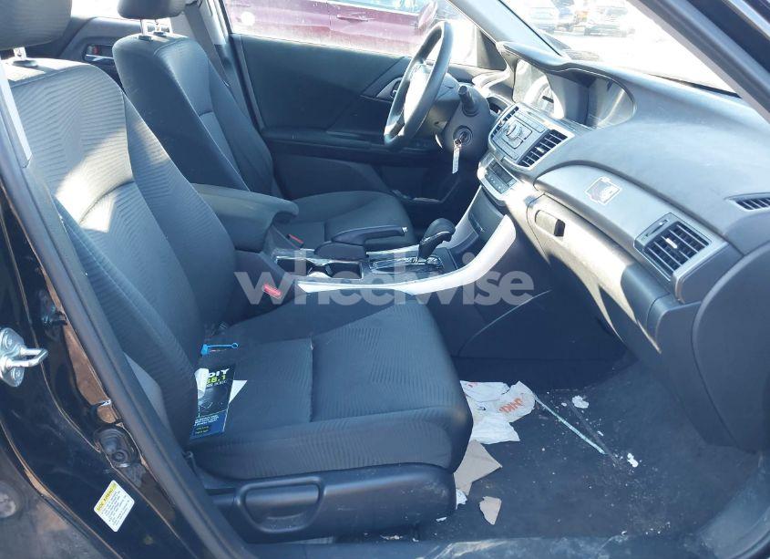 Photo 5 of 2015 Honda Accord LX (VIN 1HGCR2F36FA105310)