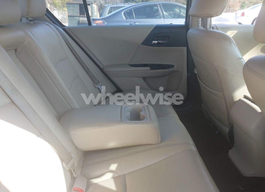 Photo 8 of 2015 Honda Accord LX (VIN 1HGCR2F36FA122205)