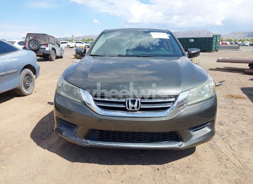 Photo 13 of 2015 Honda Accord LX (VIN 1HGCR2F36FA135374)