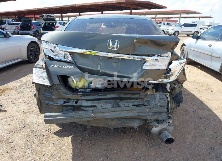 Photo 17 of 2015 Honda Accord LX (VIN 1HGCR2F36FA135374)