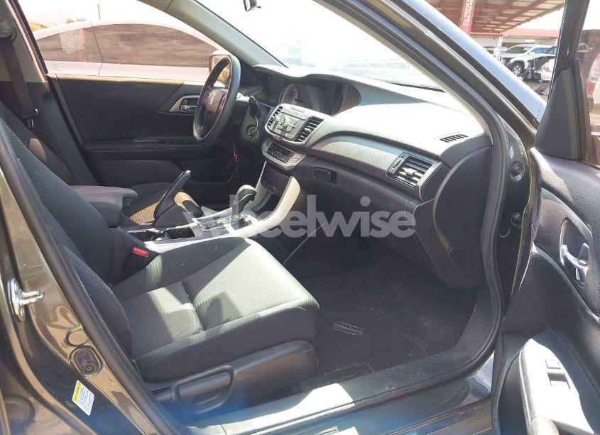 Photo 5 of 2015 Honda Accord LX (VIN 1HGCR2F36FA135374)