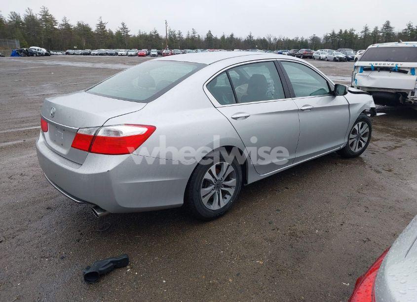 Photo 4 of 2015 Honda Accord LX (VIN 1HGCR2F36FA144267)