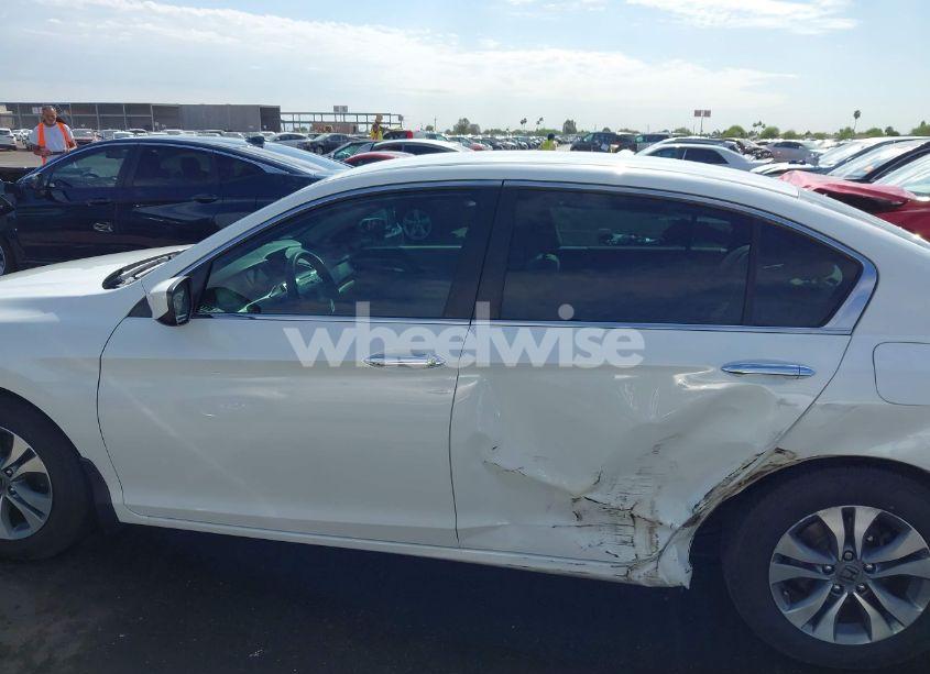 Photo 14 of 2015 Honda Accord LX (VIN 1HGCR2F36FA154541)