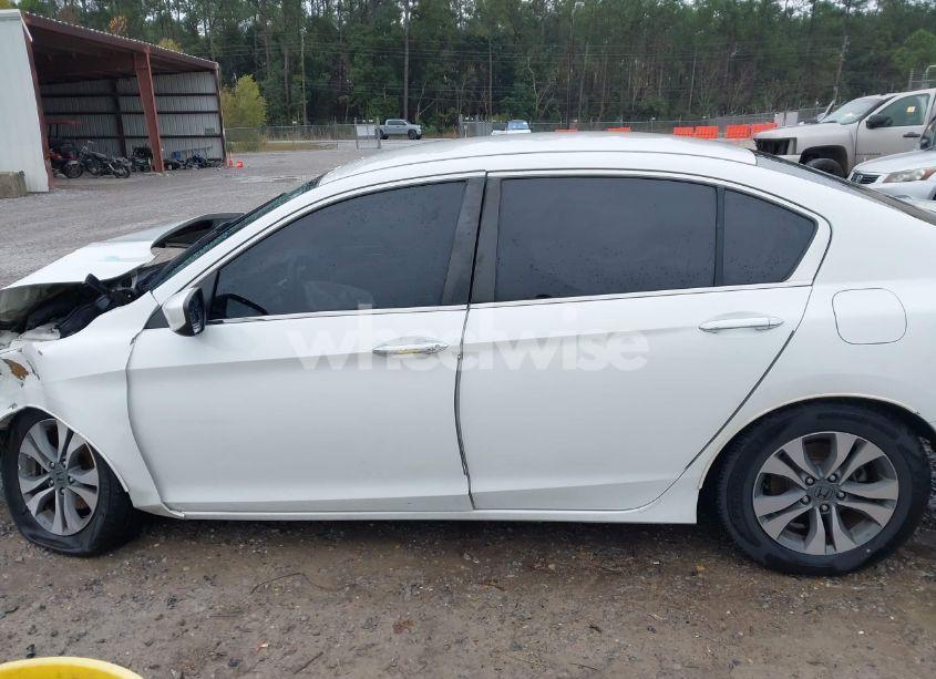Photo 15 of 2015 Honda Accord LX (VIN 1HGCR2F36FA169279)