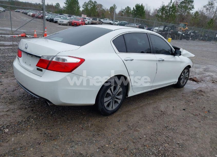 Photo 4 of 2015 Honda Accord LX (VIN 1HGCR2F36FA169279)