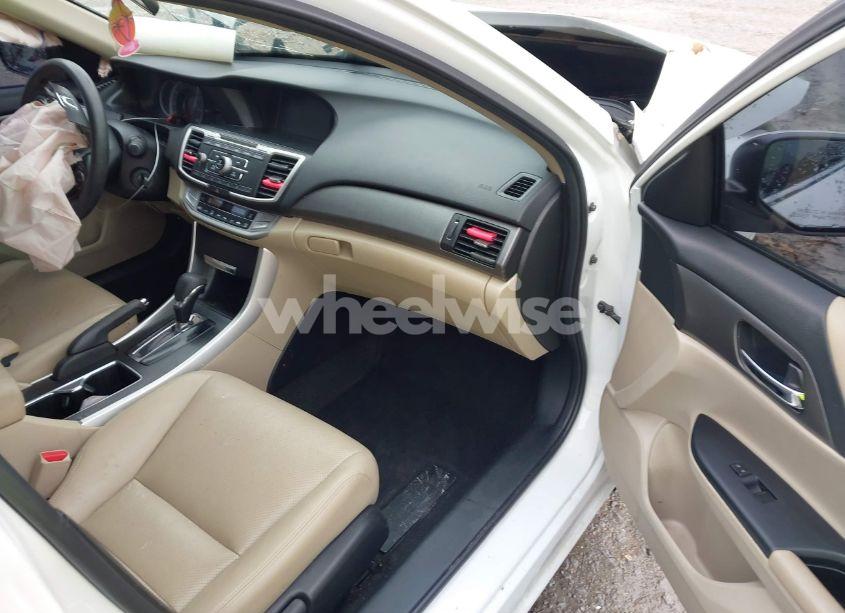 Photo 5 of 2015 Honda Accord LX (VIN 1HGCR2F36FA169279)