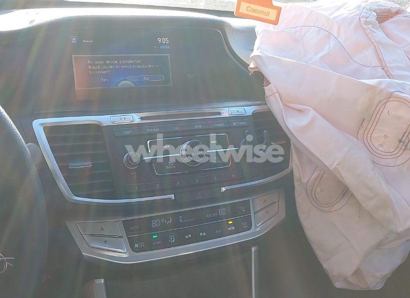 Photo 17 of 2015 Honda Accord LX (VIN 1HGCR2F36FA192979)