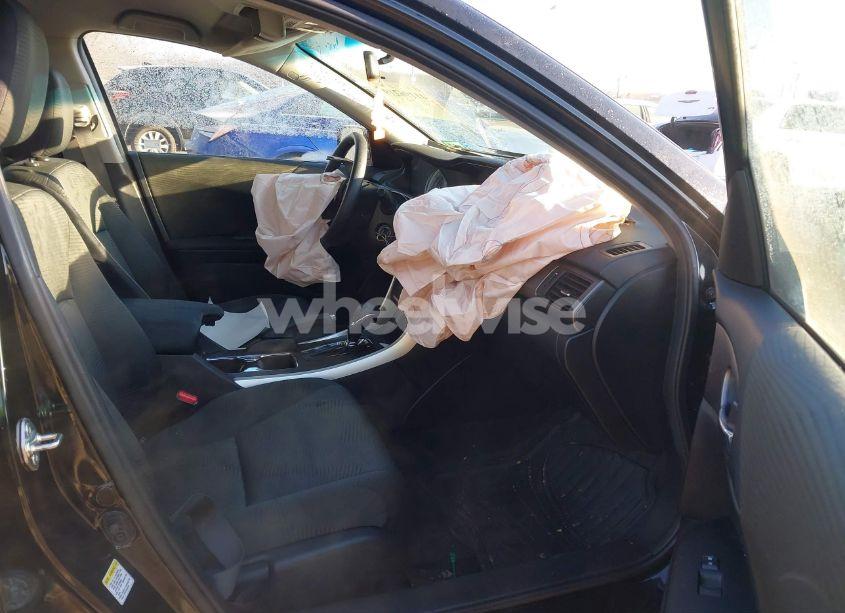 Photo 5 of 2015 Honda Accord LX (VIN 1HGCR2F36FA192979)