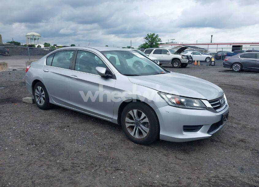 2015 Honda Accord LX (VIN 1HGCR2F36FA194196) main photo