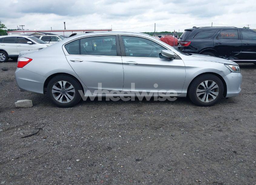 Photo 13 of 2015 Honda Accord LX (VIN 1HGCR2F36FA194196)