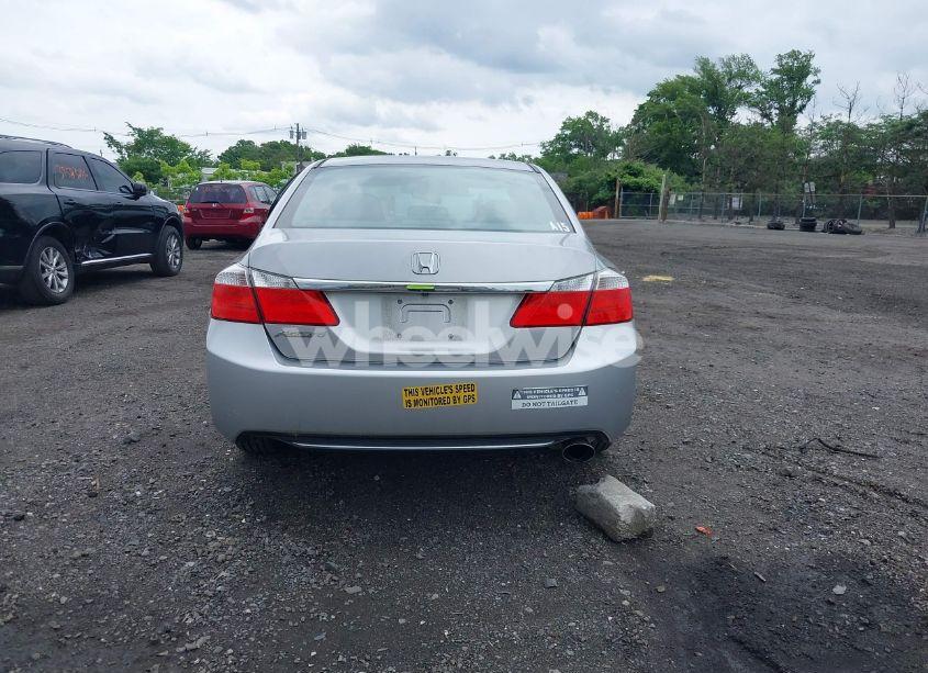 Photo 16 of 2015 Honda Accord LX (VIN 1HGCR2F36FA194196)