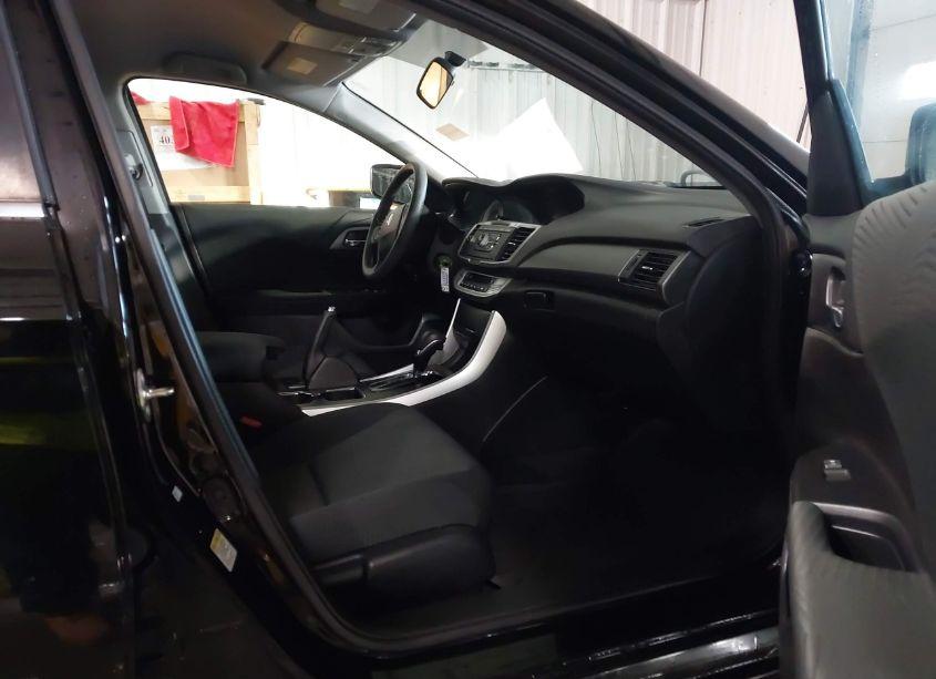 Photo 5 of 2015 Honda Accord LX (VIN 1HGCR2F36FA228072)