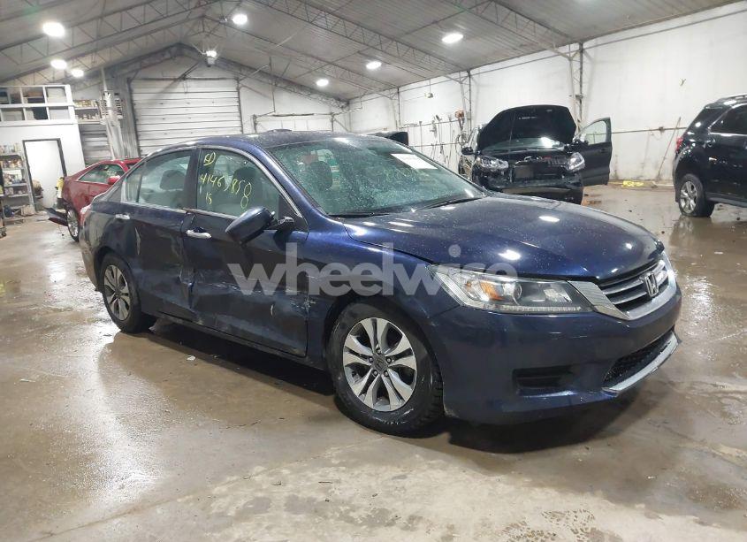 2015 Honda Accord LX (VIN 1HGCR2F36FA252114) main photo