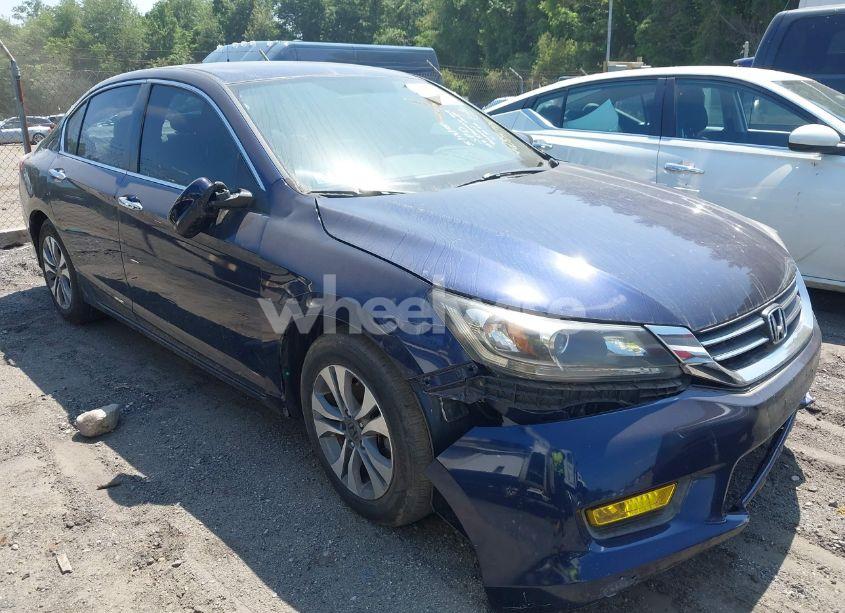 2015 Honda Accord LX (VIN 1HGCR2F36FA272329) main photo