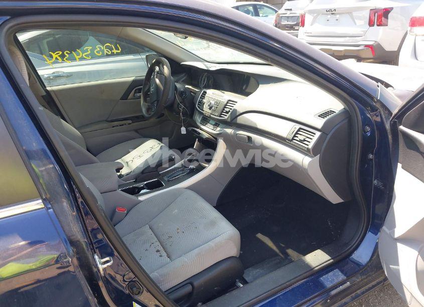 Photo 5 of 2015 Honda Accord LX (VIN 1HGCR2F36FA272329)