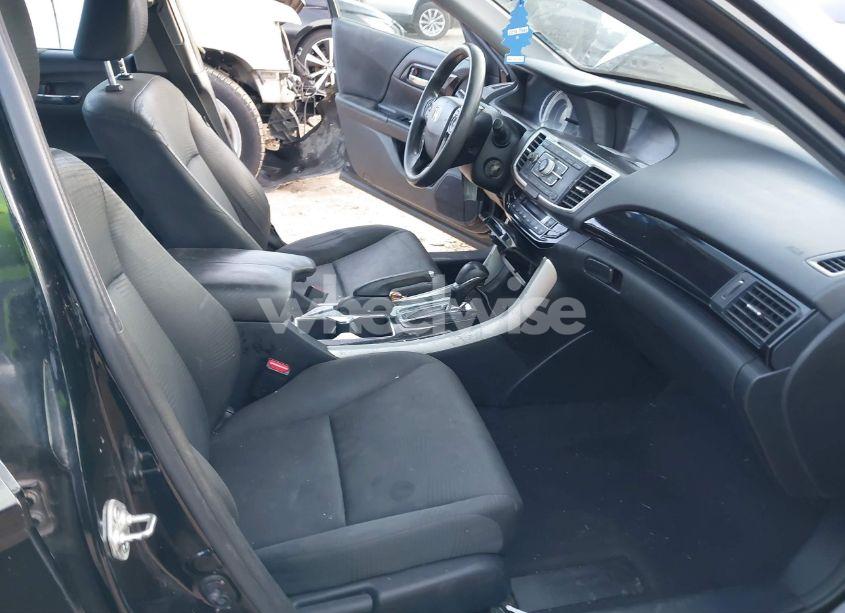 Photo 5 of 2016 Honda Accord LX (VIN 1HGCR2F36GA016032)