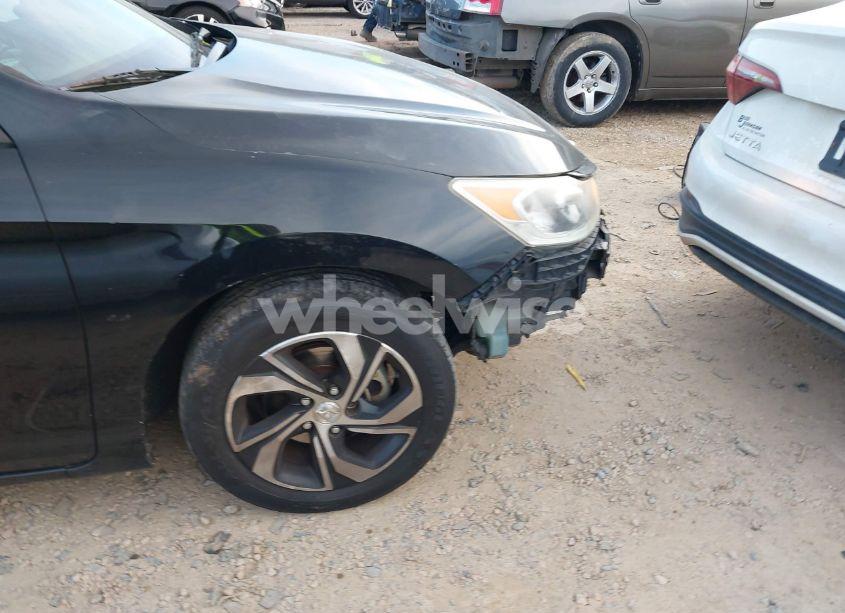 Photo 6 of 2016 Honda Accord LX (VIN 1HGCR2F36GA016032)