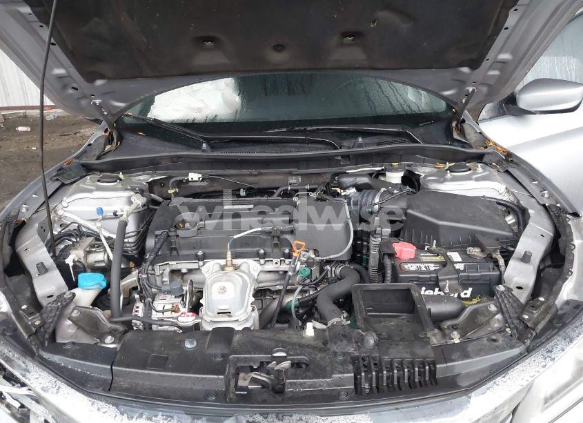 Photo 10 of 2016 Honda Accord LX (VIN 1HGCR2F36GA118219)