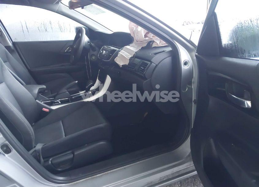 Photo 5 of 2016 Honda Accord LX (VIN 1HGCR2F36GA118219)