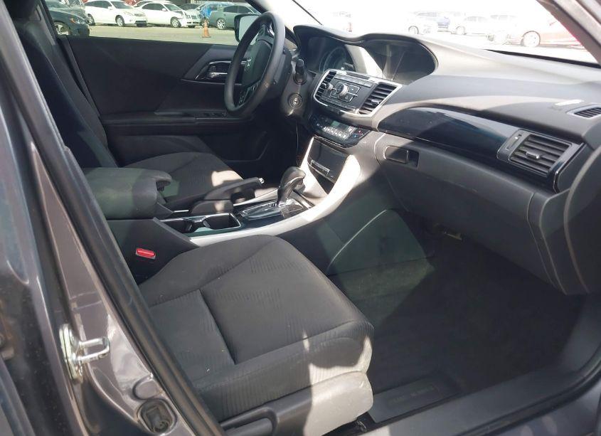 Photo 5 of 2016 Honda Accord LX (VIN 1HGCR2F36GA120083)