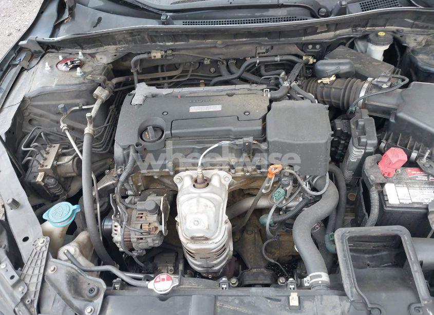 Photo 10 of 2016 Honda Accord LX (VIN 1HGCR2F36GA161247)