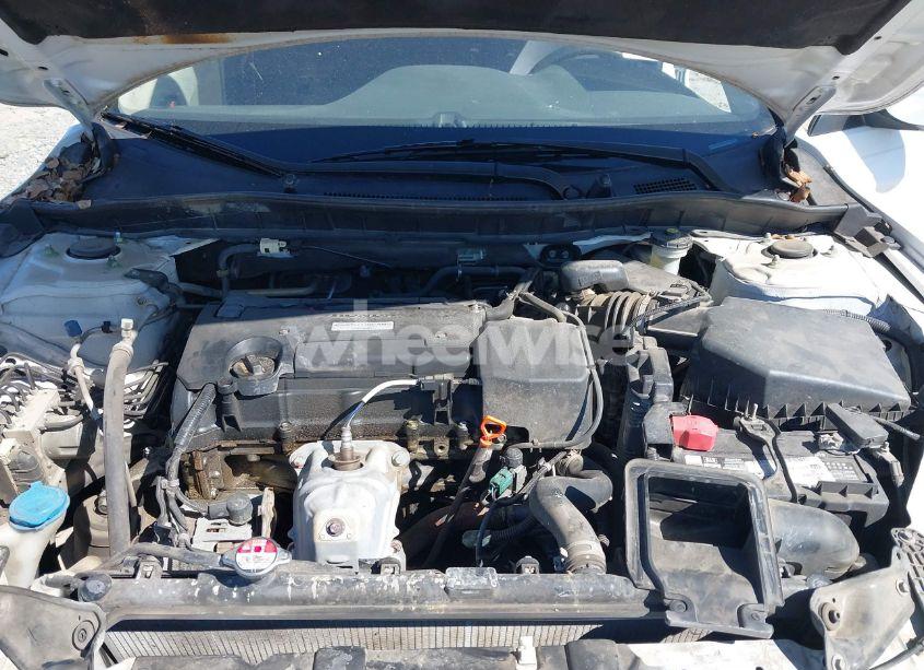 Photo 10 of 2016 Honda Accord LX (VIN 1HGCR2F36GA226436)