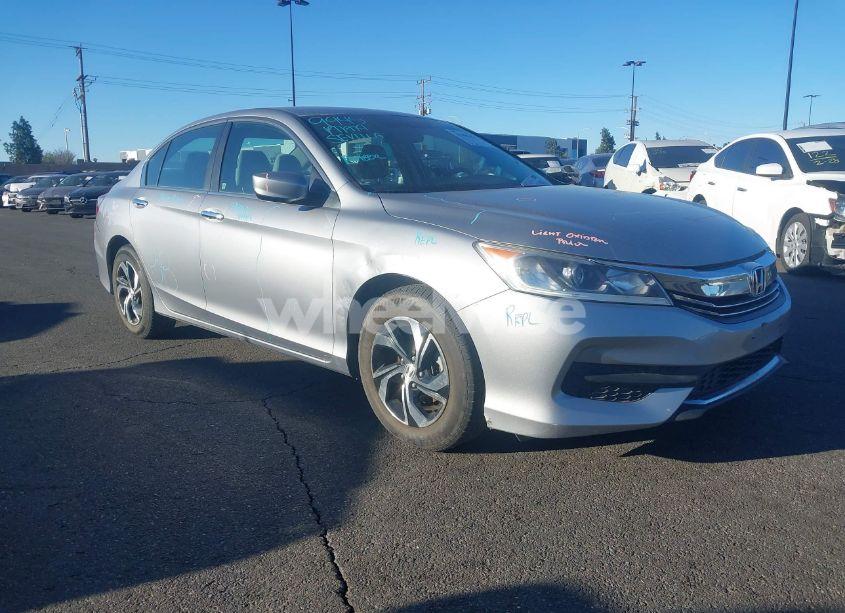 2017 Honda Accord LX (VIN 1HGCR2F36HA076698) main photo