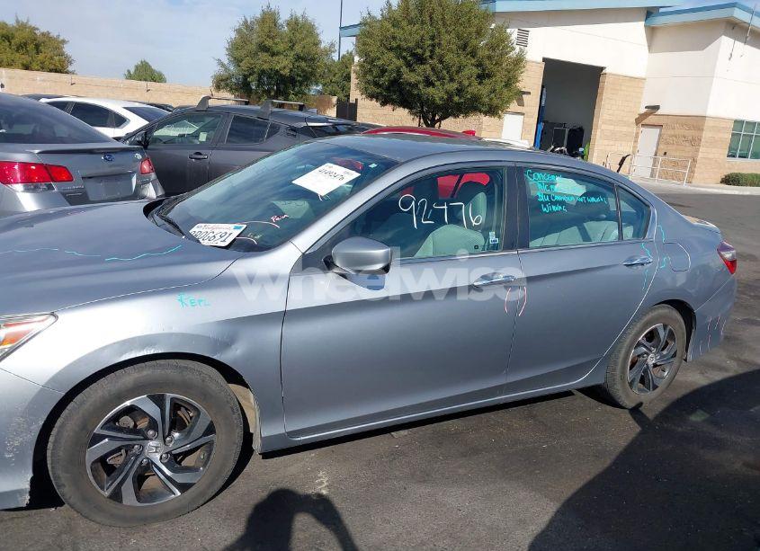 Photo 14 of 2017 Honda Accord LX (VIN 1HGCR2F36HA076698)