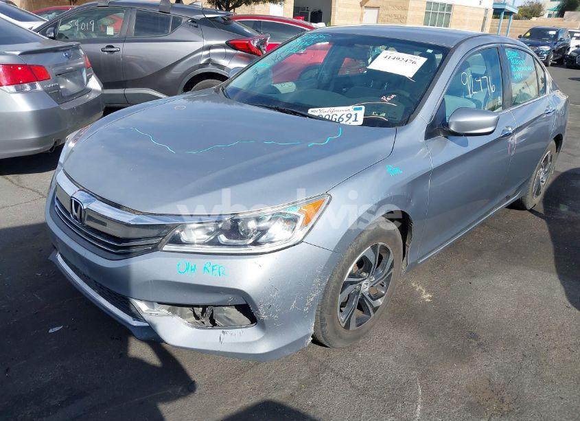 Photo 6 of 2017 Honda Accord LX (VIN 1HGCR2F36HA076698)