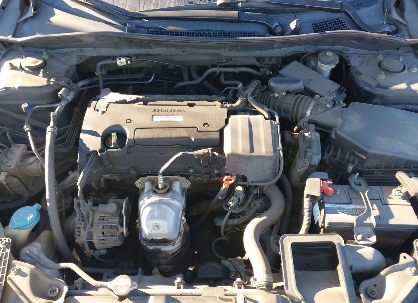 Photo 10 of 2017 Honda Accord LX (VIN 1HGCR2F36HA086616)