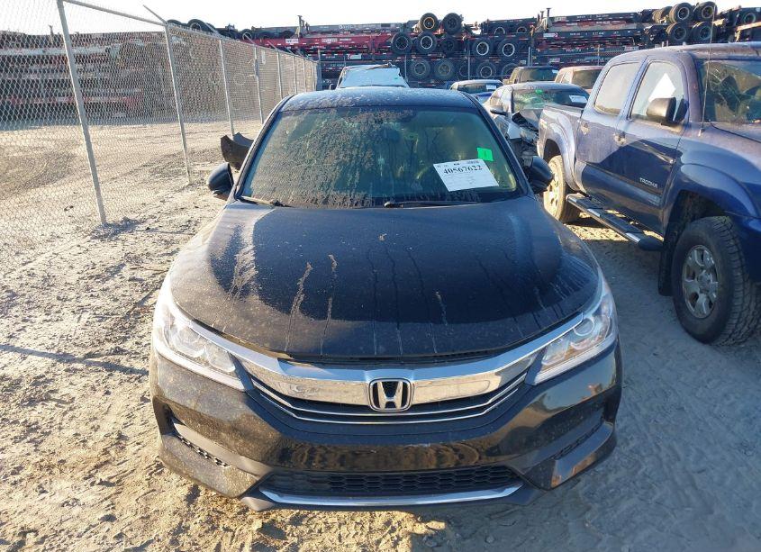 Photo 12 of 2017 Honda Accord LX (VIN 1HGCR2F36HA086616)