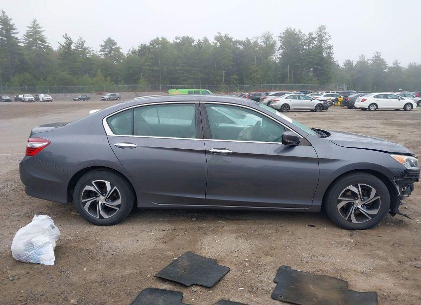 Photo 13 of 2017 Honda Accord LX (VIN 1HGCR2F36HA136348)