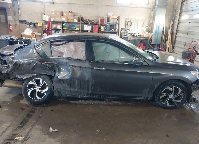 Photo 14 of 2017 Honda Accord LX (VIN 1HGCR2F36HA162173)
