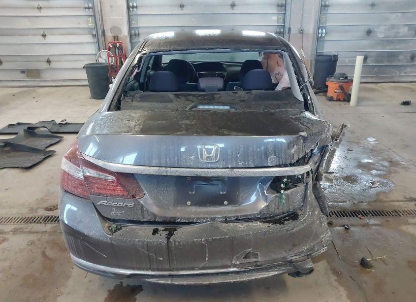 Photo 17 of 2017 Honda Accord LX (VIN 1HGCR2F36HA162173)