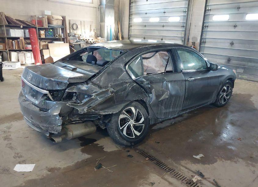 Photo 4 of 2017 Honda Accord LX (VIN 1HGCR2F36HA162173)