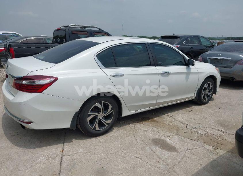 Photo 13 of 2017 Honda Accord LX (VIN 1HGCR2F36HA184321)