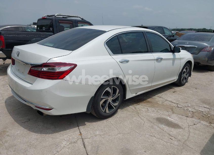 Photo 4 of 2017 Honda Accord LX (VIN 1HGCR2F36HA184321)