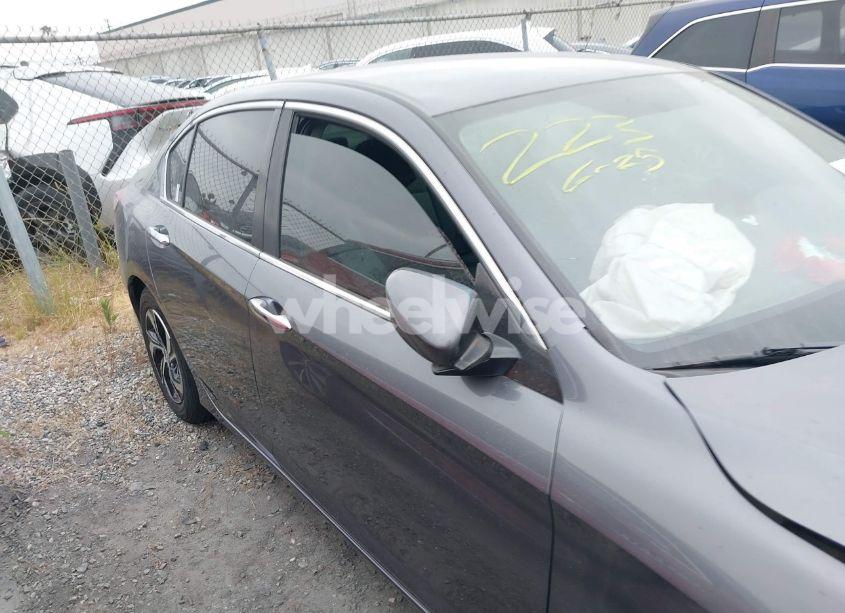 Photo 13 of 2017 Honda Accord LX (VIN 1HGCR2F36HA244663)