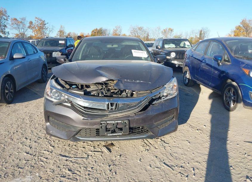 Photo 12 of 2017 Honda Accord LX (VIN 1HGCR2F36HA266386)
