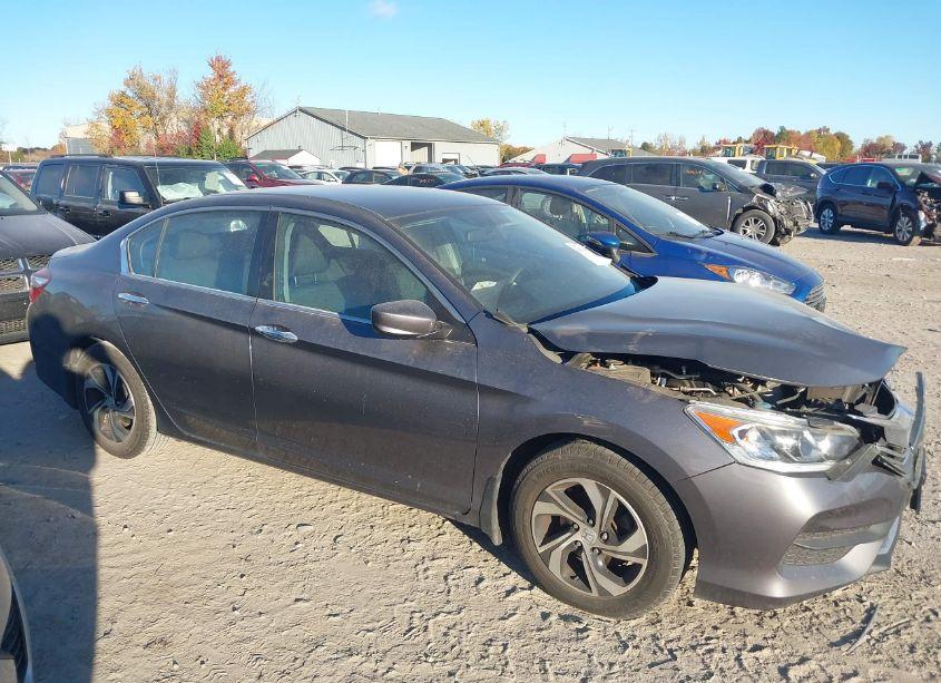 Photo 13 of 2017 Honda Accord LX (VIN 1HGCR2F36HA266386)