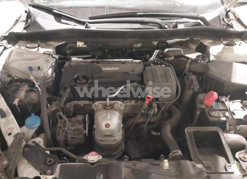 Photo 10 of 2017 Honda Accord LX (VIN 1HGCR2F36HA273631)