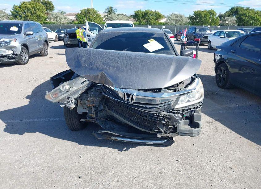 Photo 12 of 2017 Honda Accord LX (VIN 1HGCR2F36HA303288)