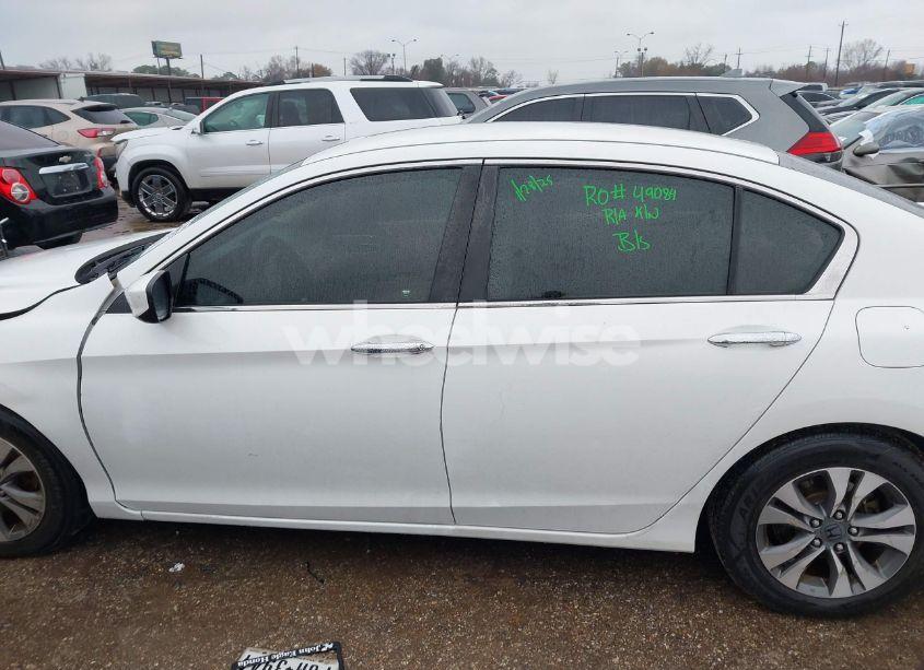 Photo 15 of 2013 Honda Accord LX (VIN 1HGCR2F37DA011398)