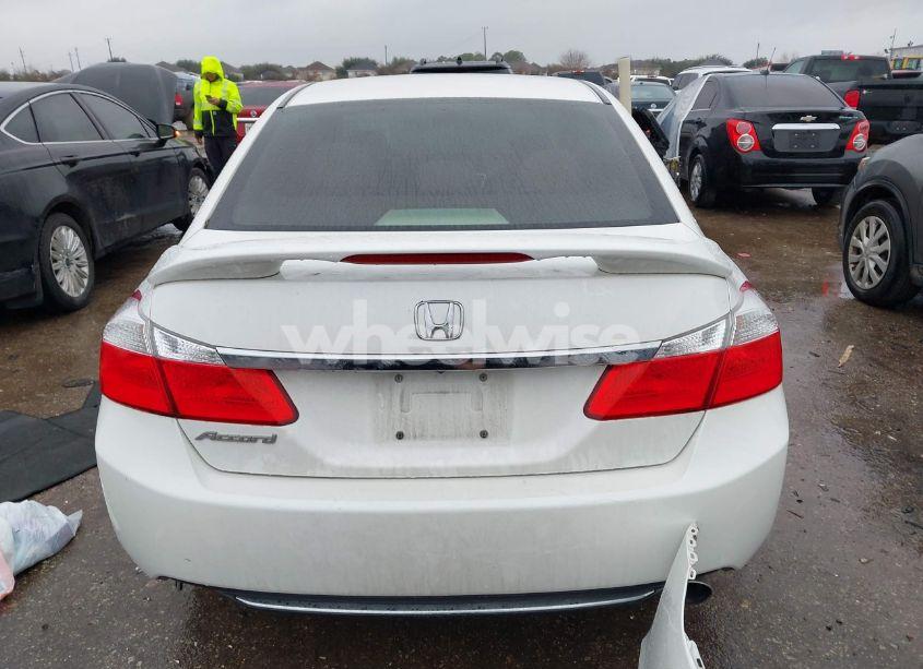 Photo 17 of 2013 Honda Accord LX (VIN 1HGCR2F37DA011398)