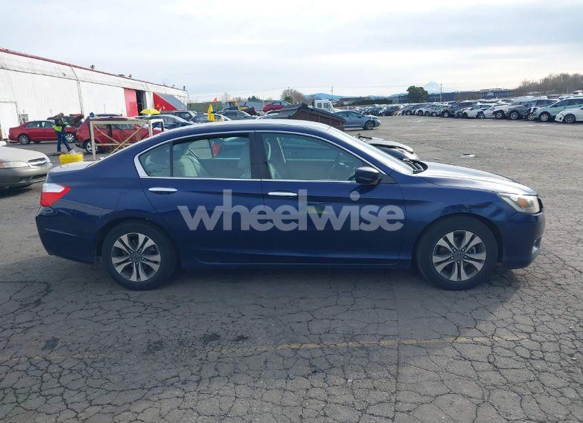 Photo 13 of 2013 Honda Accord LX (VIN 1HGCR2F37DA011949)