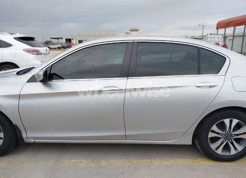 Photo 14 of 2013 Honda Accord LX (VIN 1HGCR2F37DA015404)