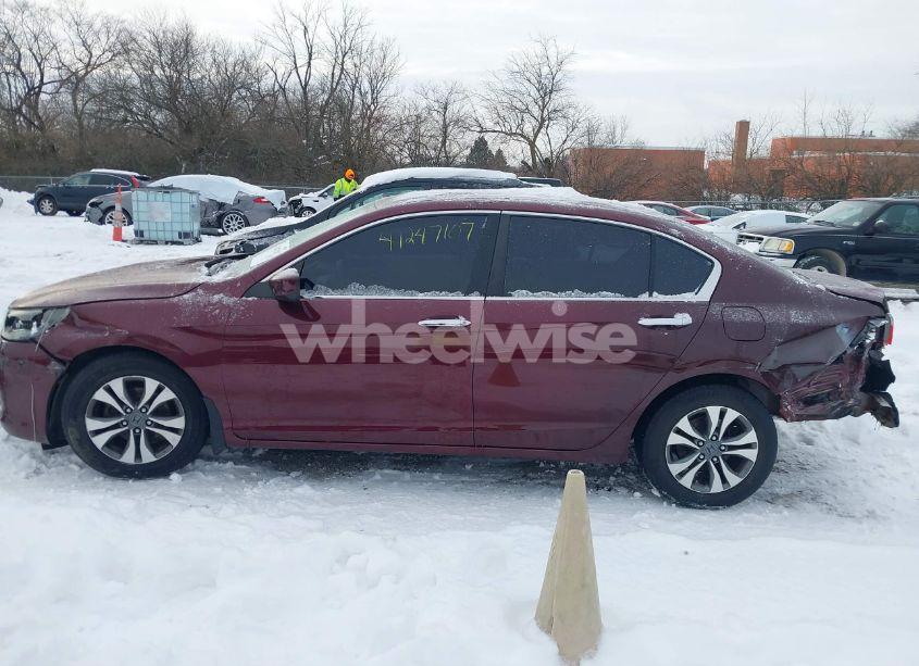 Photo 14 of 2013 Honda Accord LX (VIN 1HGCR2F37DA045910)