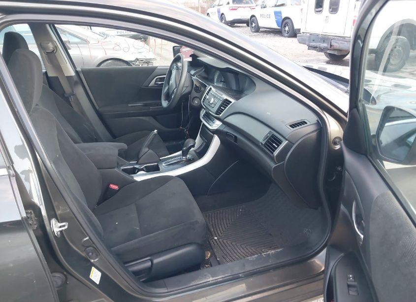 Photo 5 of 2013 Honda Accord LX (VIN 1HGCR2F37DA081418)